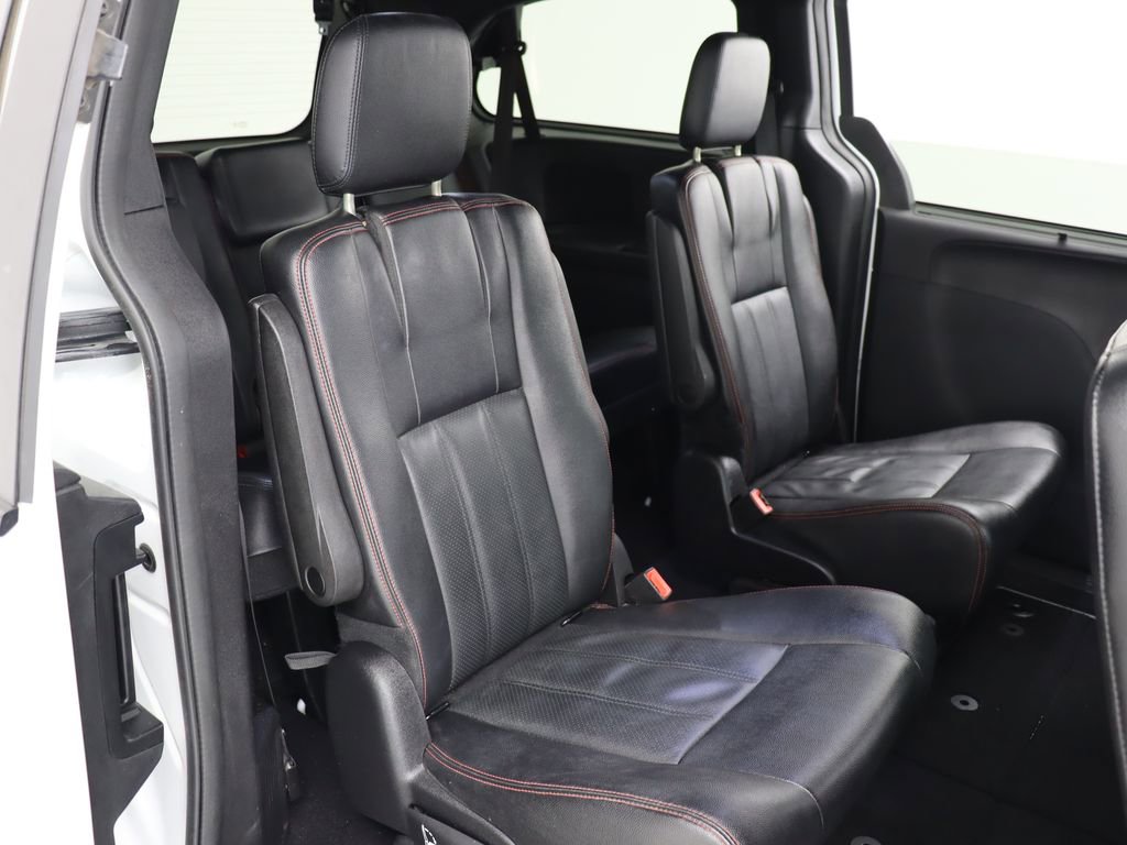 Used 2019 Dodge Grand Caravan GT FWD image 29