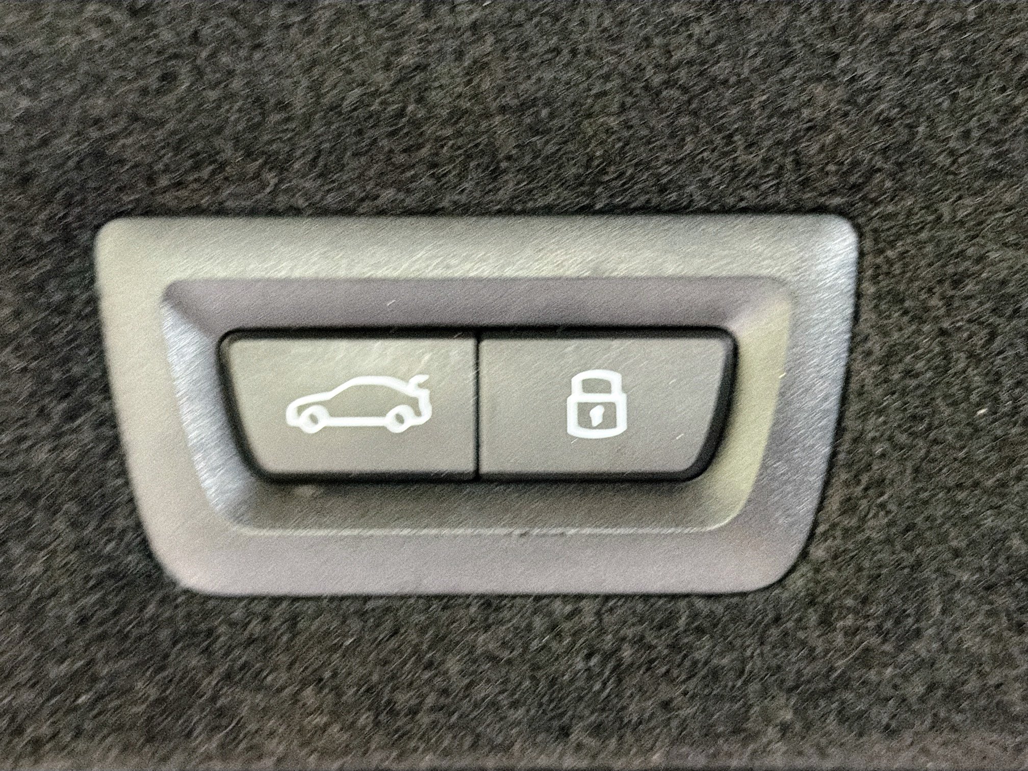 Used 2024 BMW i7 eDrive50 RWD image 12