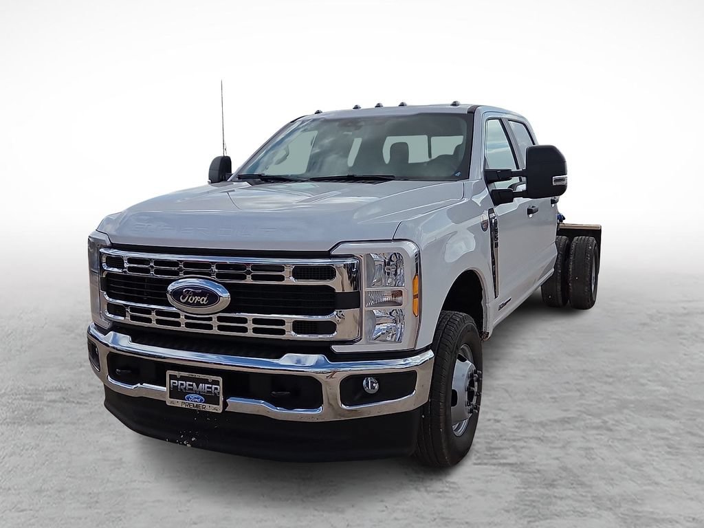 New 2026 Ford F350 XL w/ XL Chrome Package AWD/4WD image 4