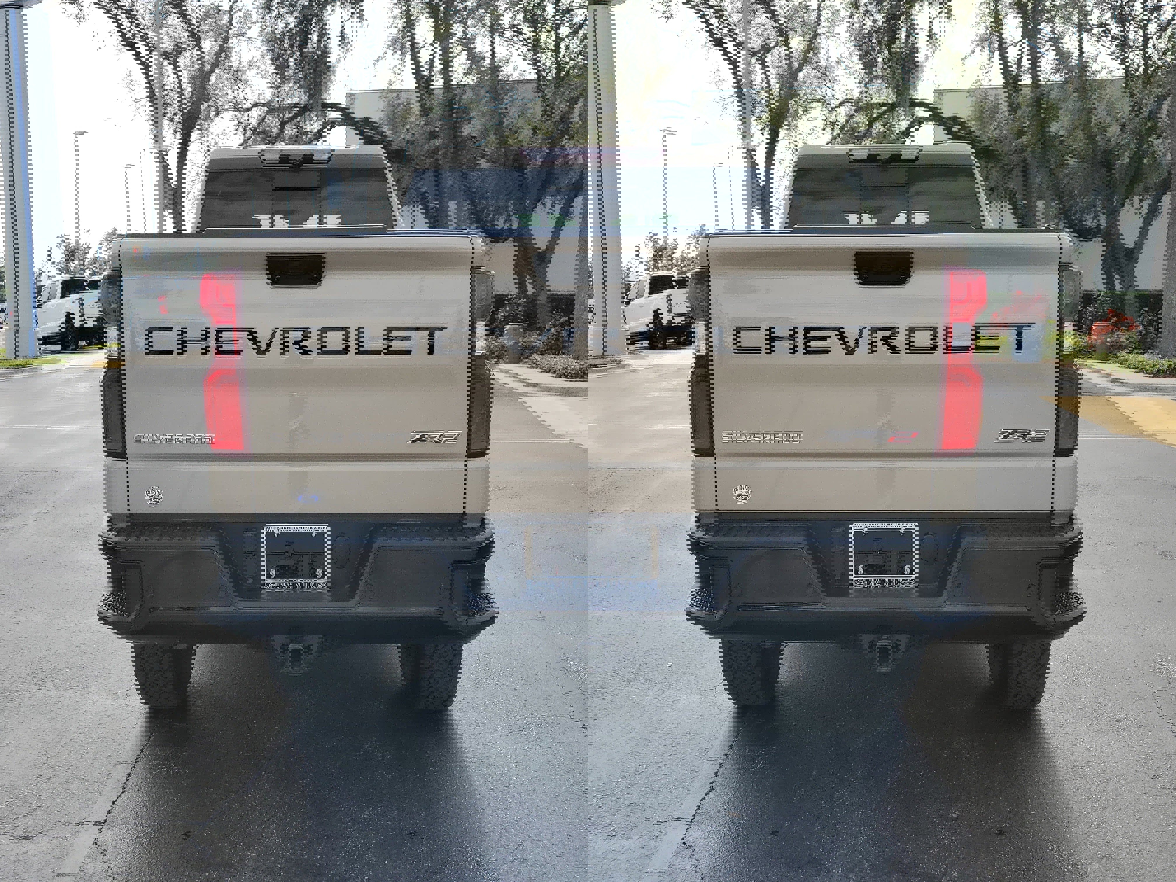 Used 2023 Chevrolet Silverado 1500 ZR2 w/ Technology Package image 8