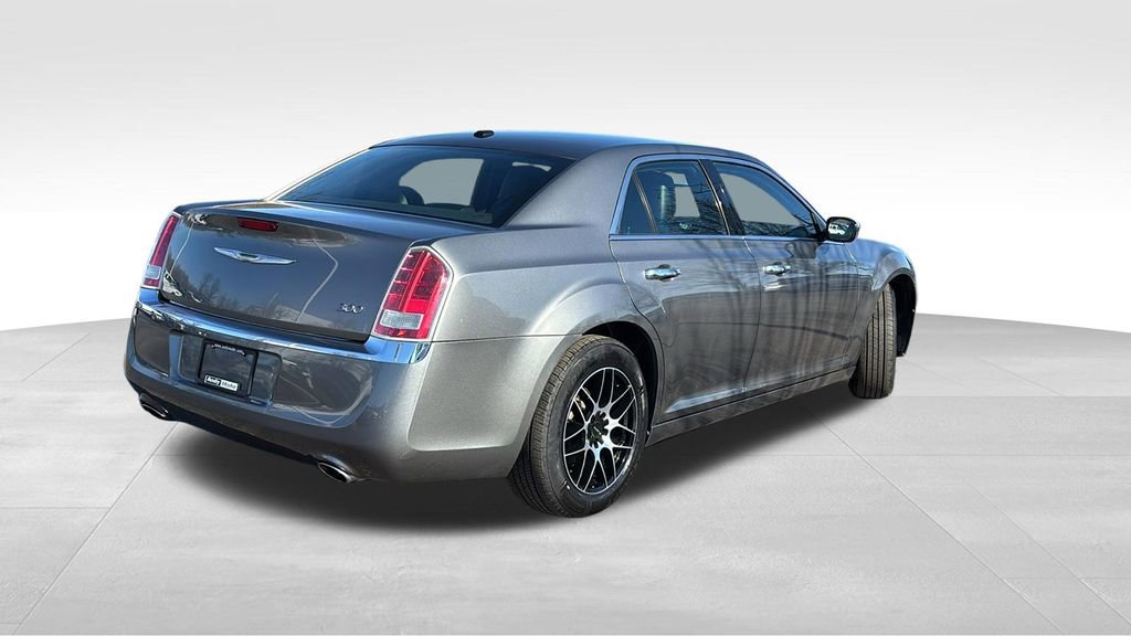 Used 2011 Chrysler 300 Limited image 7