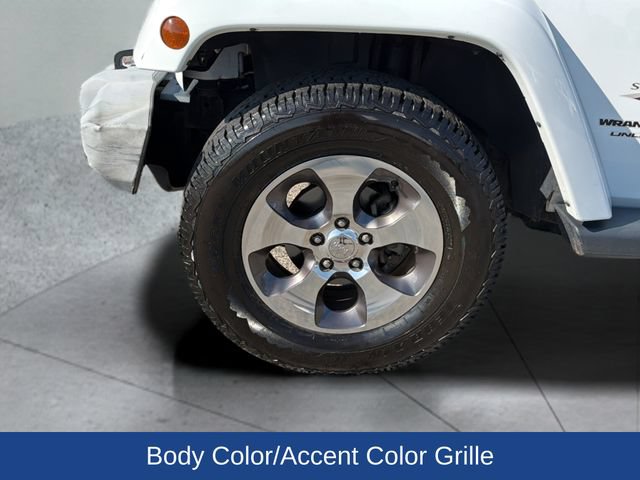 Used 2018 Jeep Wrangler Unlimited Sahara w/ Connectivity Group AWD/4WD image 28