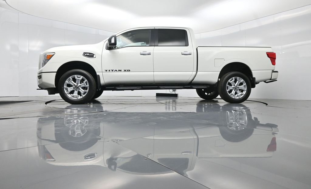Used 2021 Nissan Titan SV w/ SV Convenience Package image 49