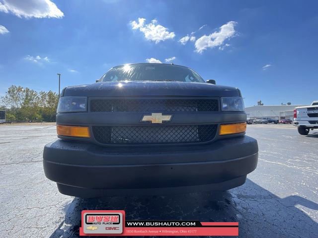 New 2025 Chevrolet Express 3500 w/ Driver Convenience Package image 28