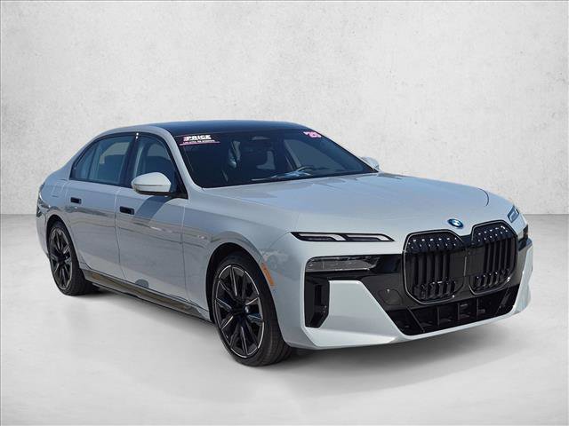 Used 2025 BMW i7 eDrive50 w/ M Sport Package RWD image 3