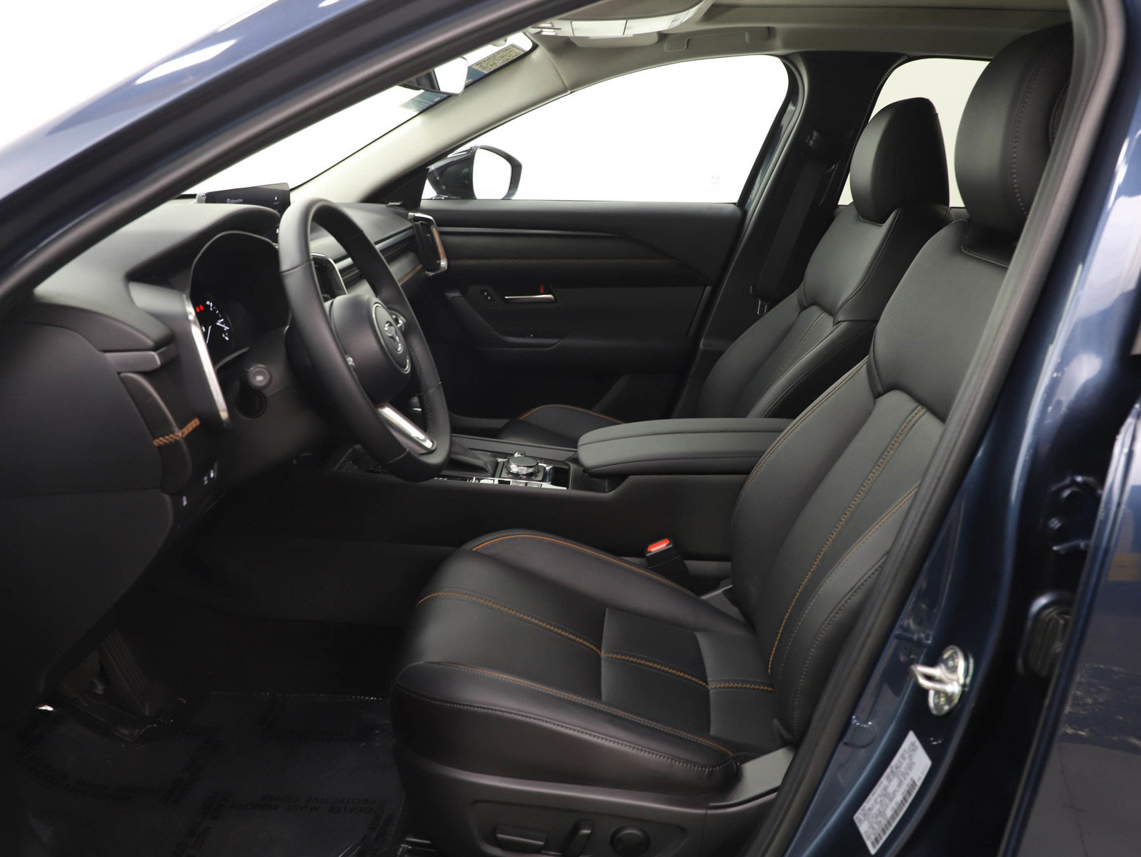 Used 2025 MAZDA CX-50 2.5 Hybrid w/ Premium Plus Pkg image 17