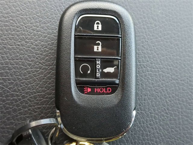 Used 2025 Honda Pilot TrailSport image 28