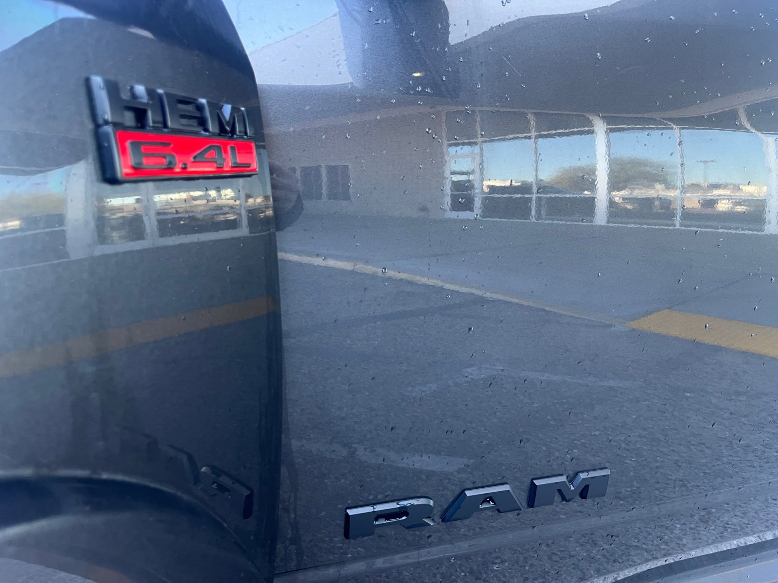 Used 2022 RAM 2500 Laramie w/ Night Edition image 23