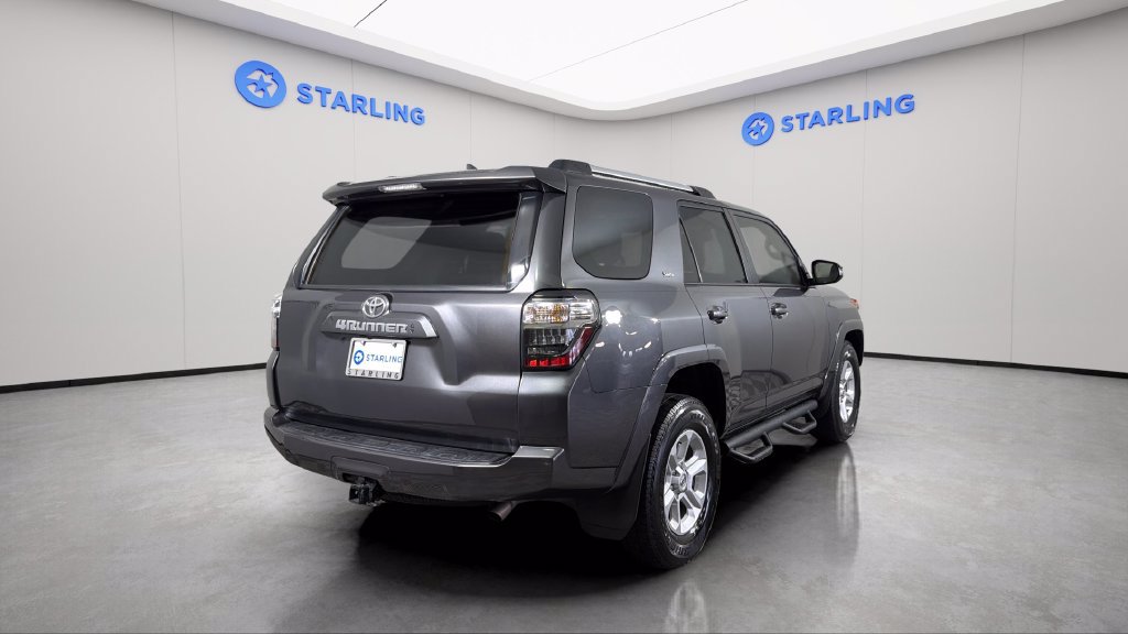 Used 2022 Toyota 4Runner SR5 Premium w/ Moonroof Package RWD image 8