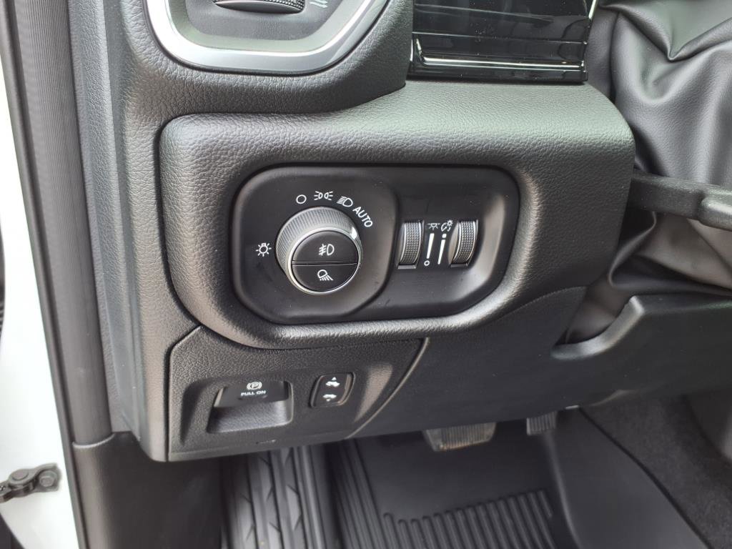 New 2025 RAM 1500 Laramie image 9