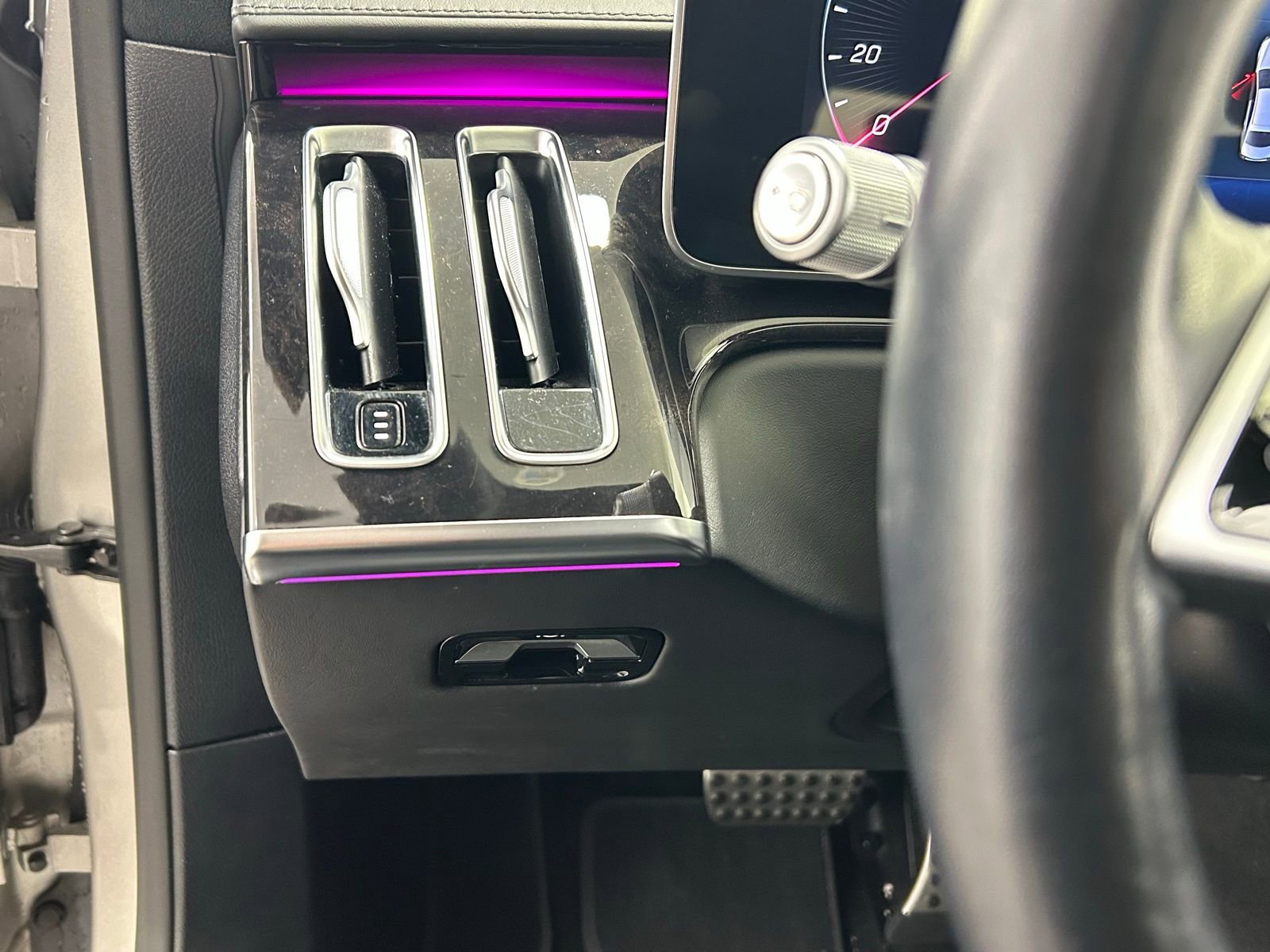 Used 2022 Mercedes-Benz S 580 4MATIC Sedan w/ AMG Line Package image 28