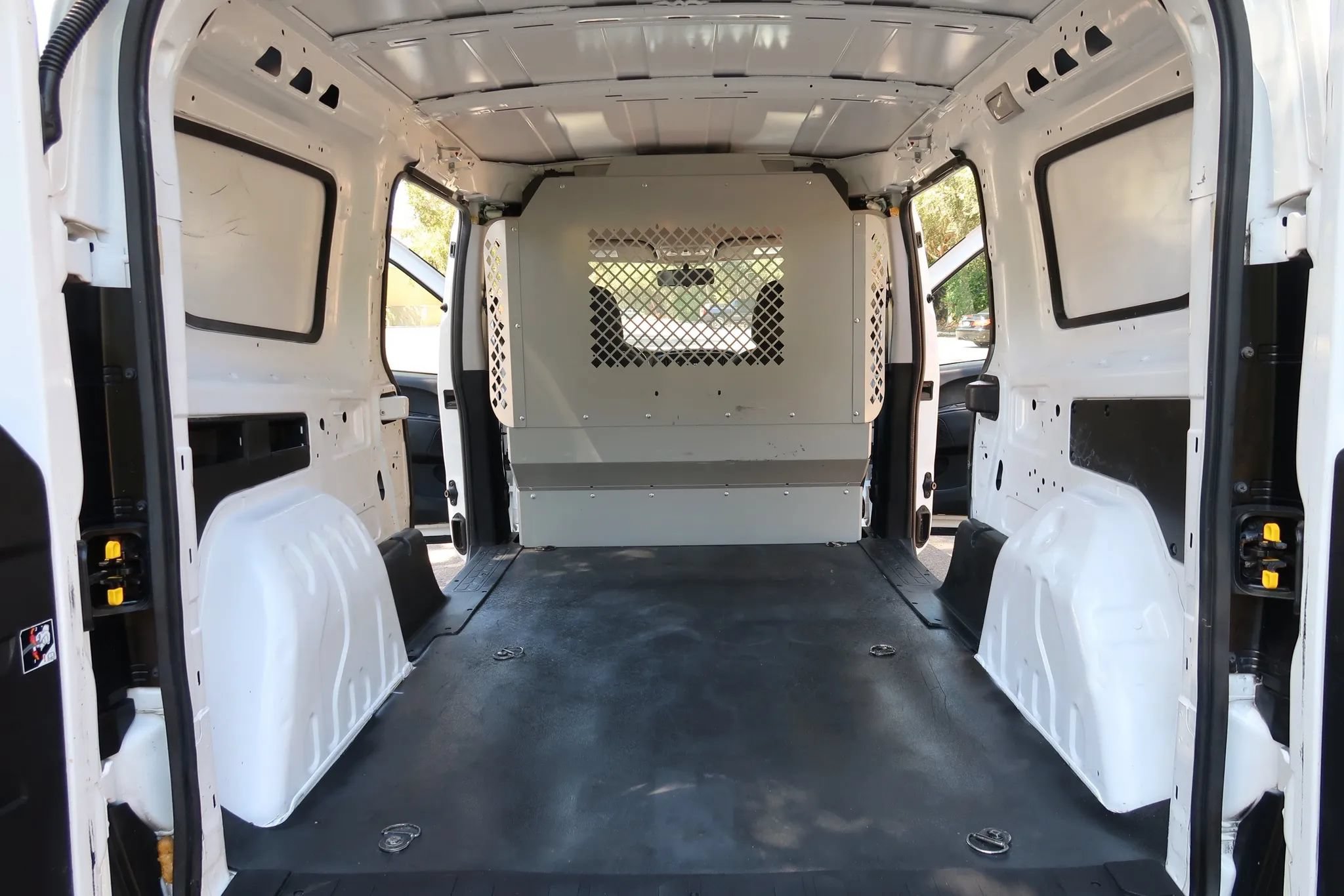 Used 2016 RAM ProMaster City Tradesman FWD image 21
