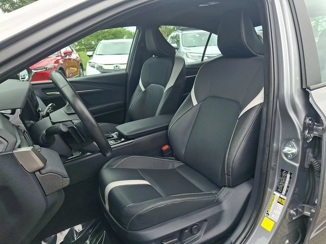 Used 2025 Toyota Camry SE FWD image 13