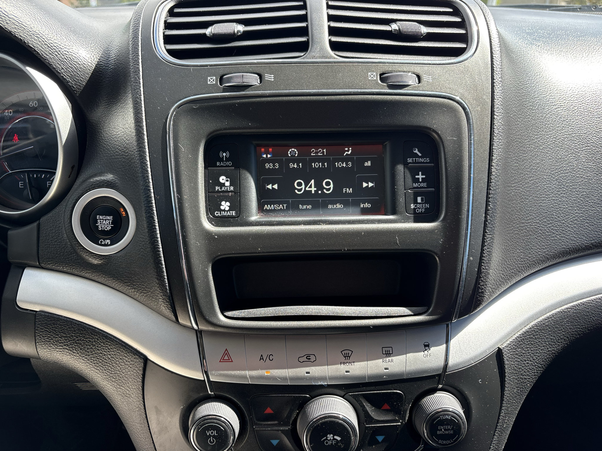 Used 2017 Dodge Journey SXT w/ Premium Group FWD image 27