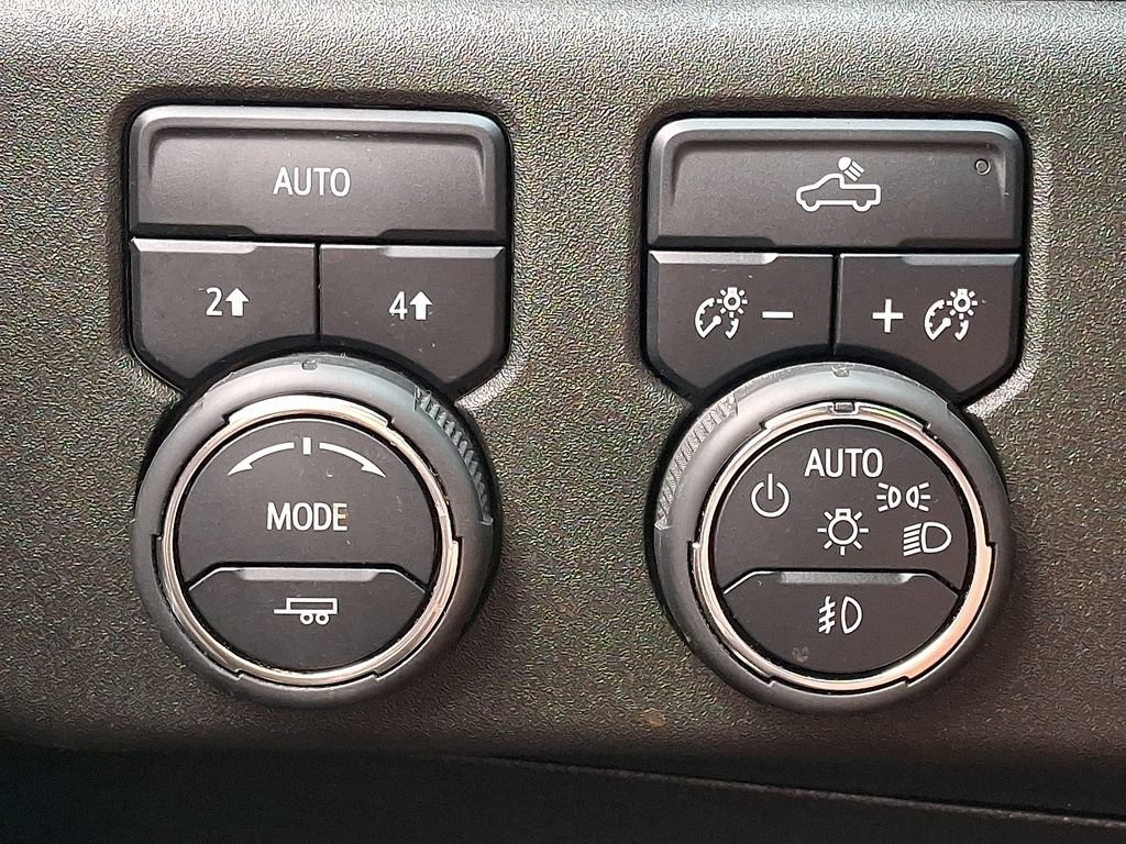 Used 2024 Chevrolet Silverado 1500 RST w/ Redline Edition AWD/4WD image 24