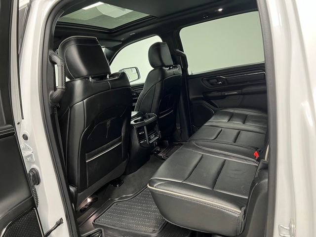 Used 2022 RAM 1500 Limited w/ Body-Colour Bumper Group AWD/4WD image 44