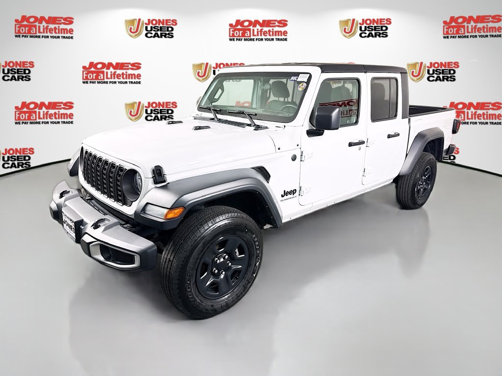 Used 2024 Jeep Gladiator Sport AWD/4WD image 11