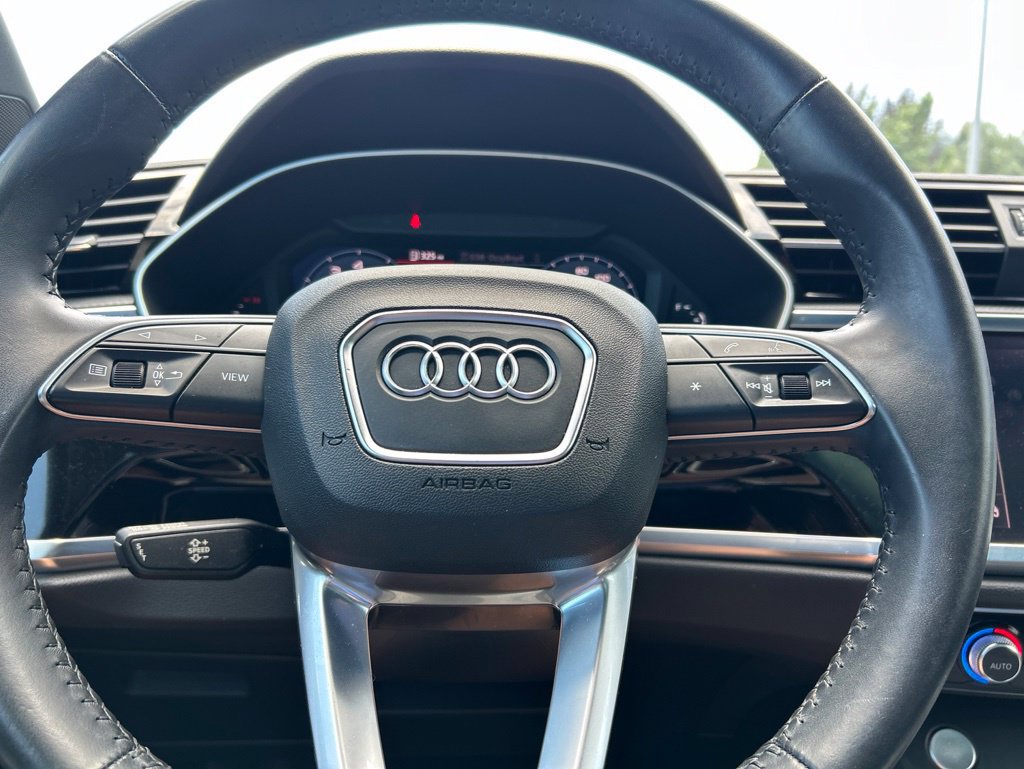 Used 2020 Audi Q3 2.0T Premium w/ Convenience Package AWD/4WD image 23