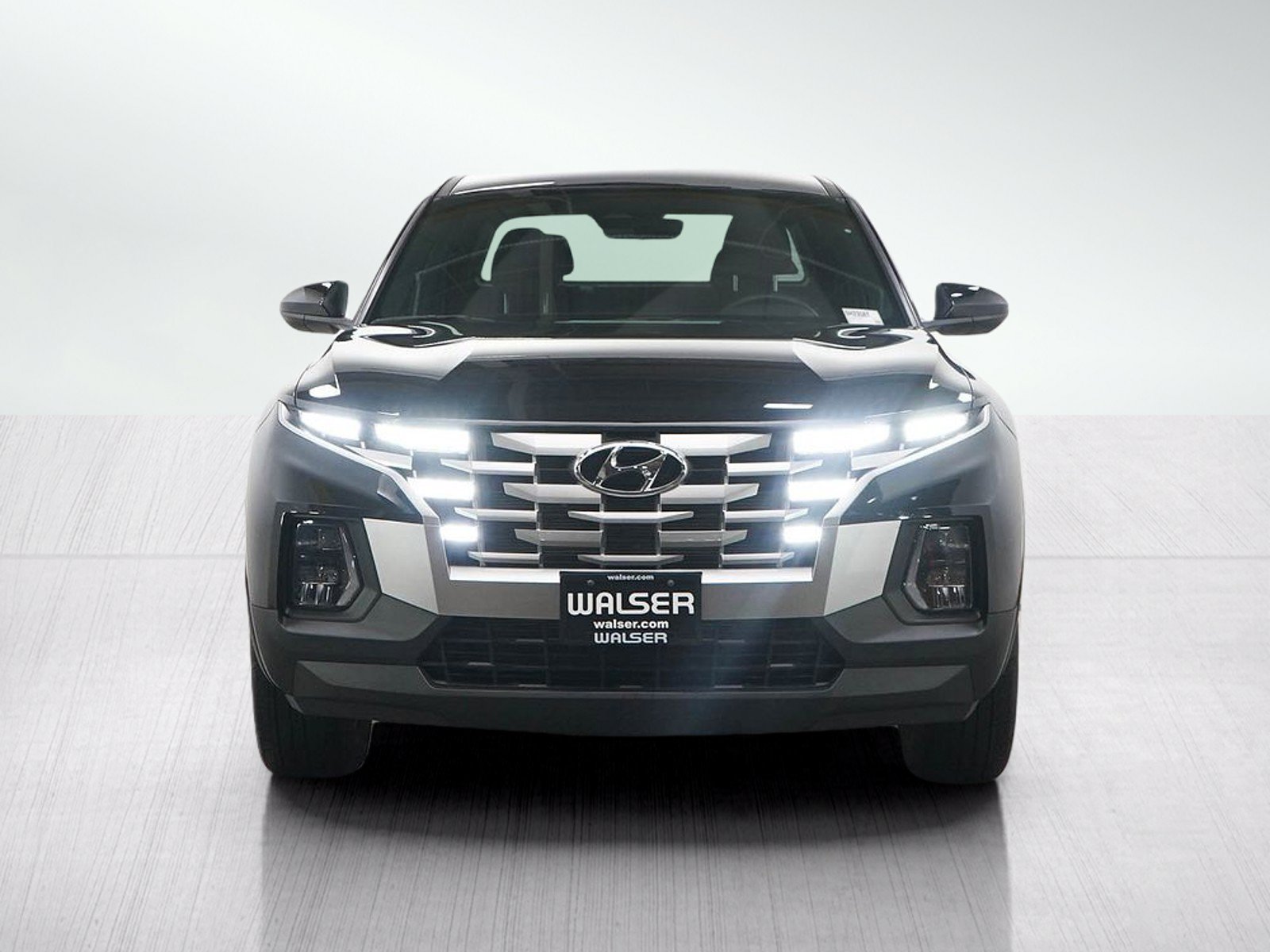 Used 2024 Hyundai Santa Cruz SE AWD/4WD image 8