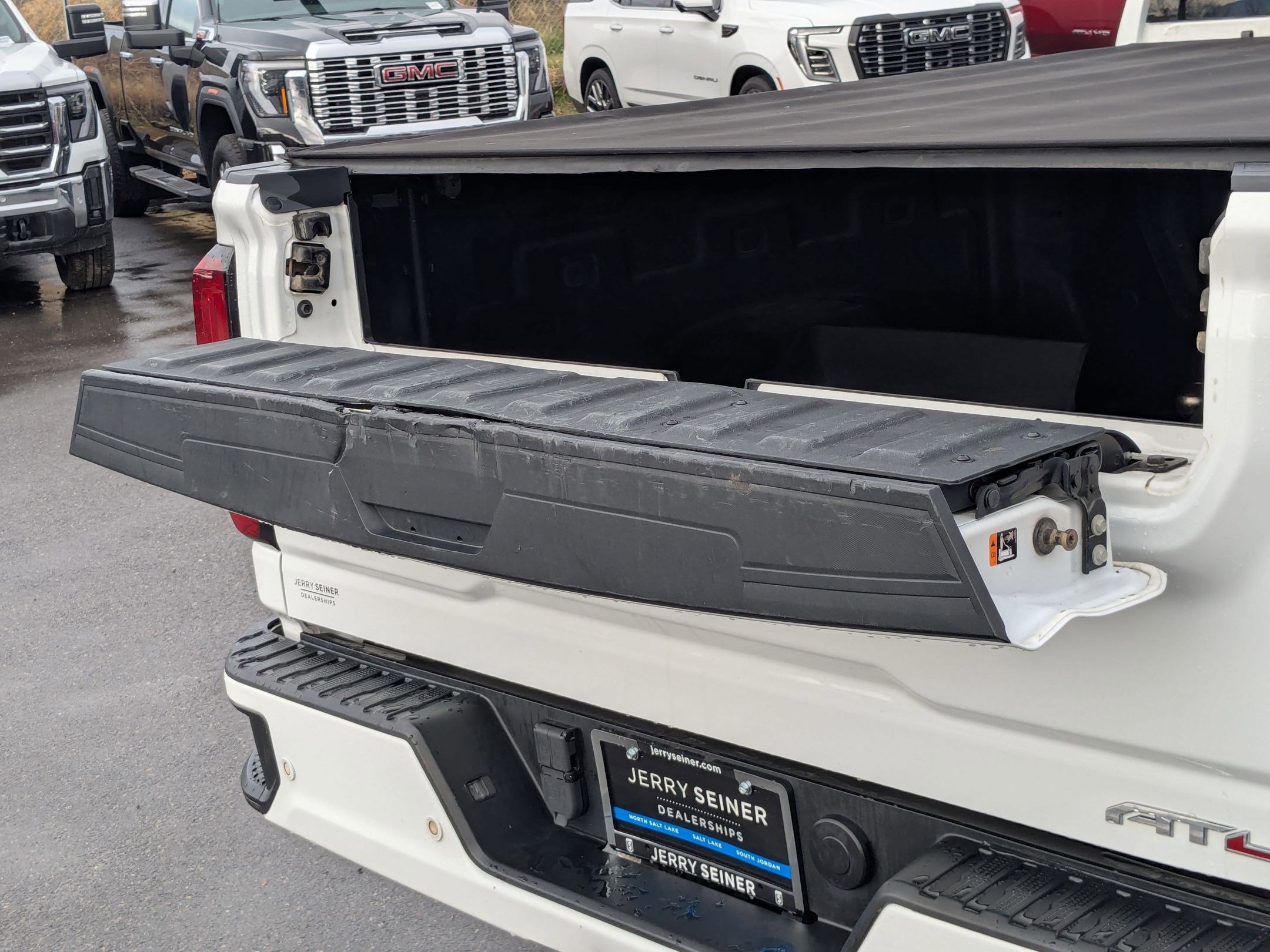 Used 2021 GMC Sierra 2500 AT4 w/ AT4 Premium Plus Package image 30