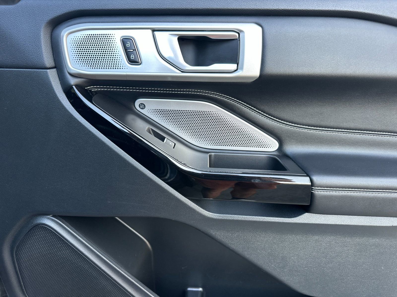 Used 2023 Ford Explorer ST w/ Equipment Group 401A image 22