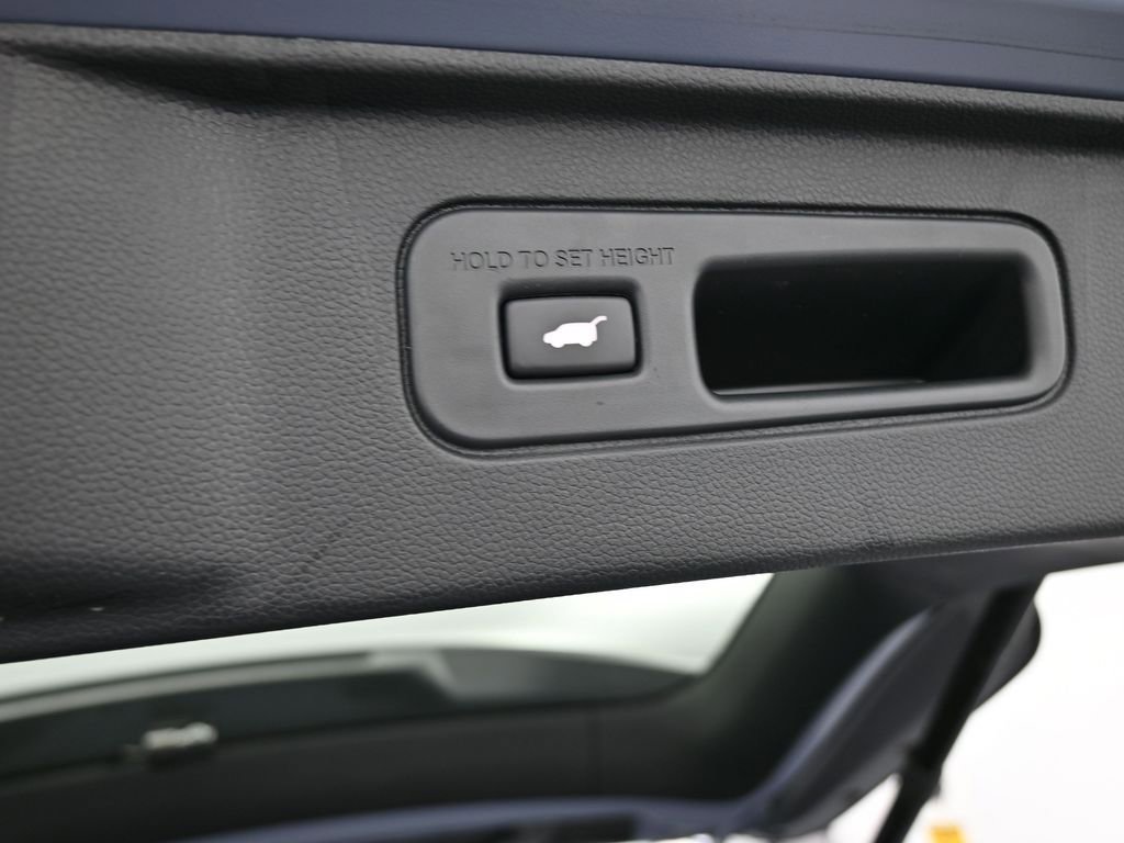 Used 2023 Honda Pilot TrailSport image 48
