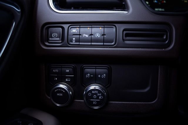 Used 2023 GMC Yukon SLE image 19