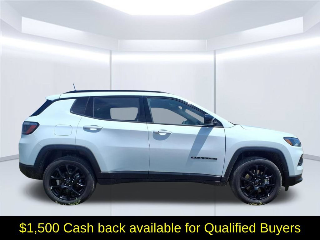 New 2026 Jeep Compass Latitude AWD/4WD image 2
