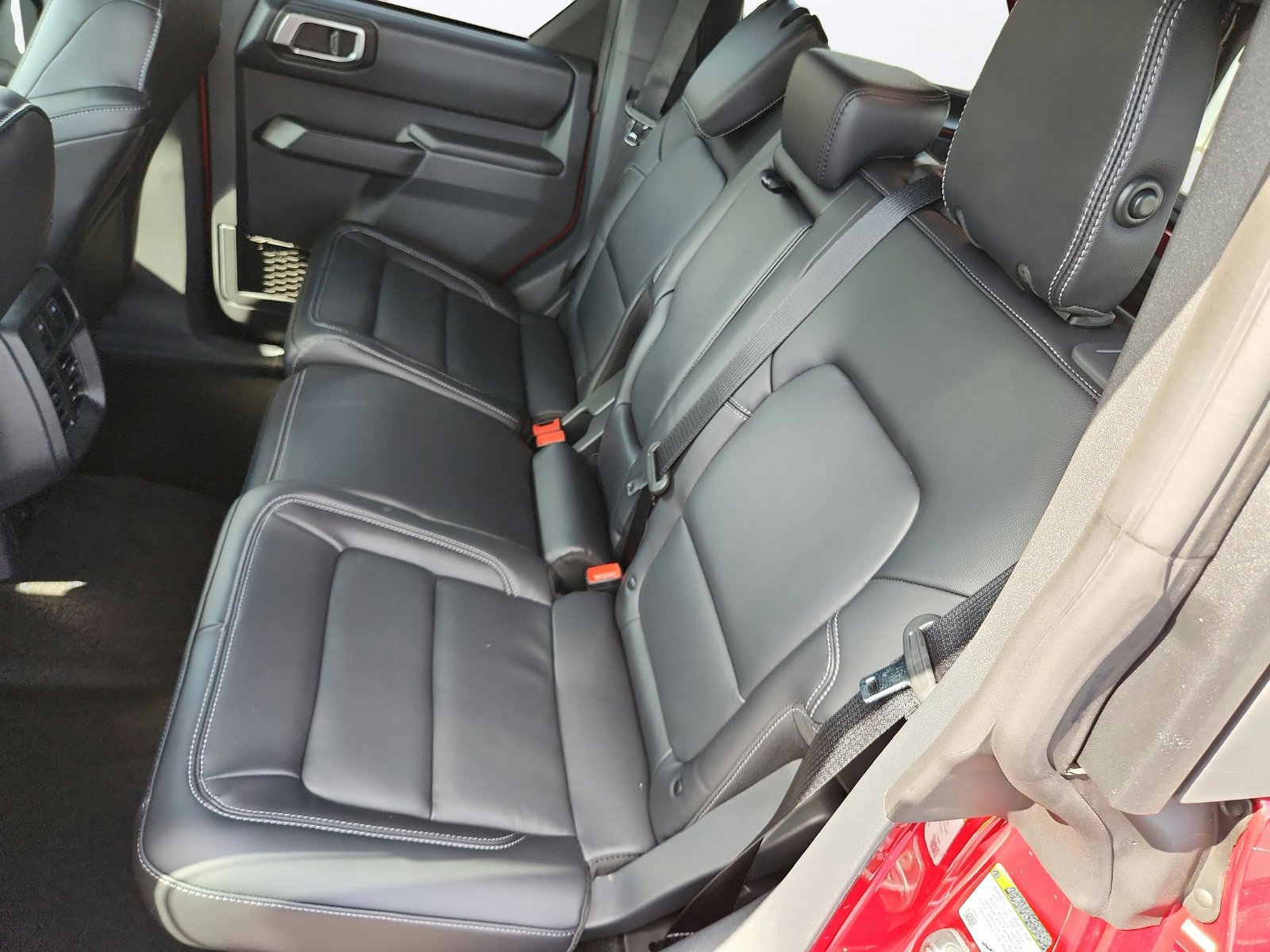 New 2026 Ford Bronco Outer Banks w/ Sasquatch Package AWD/4WD image 24