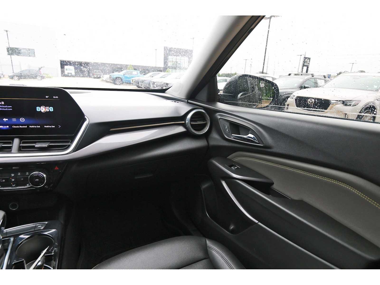 Used 2025 Chevrolet Trax ACTIV w/ Driver Confidence Package FWD image 8