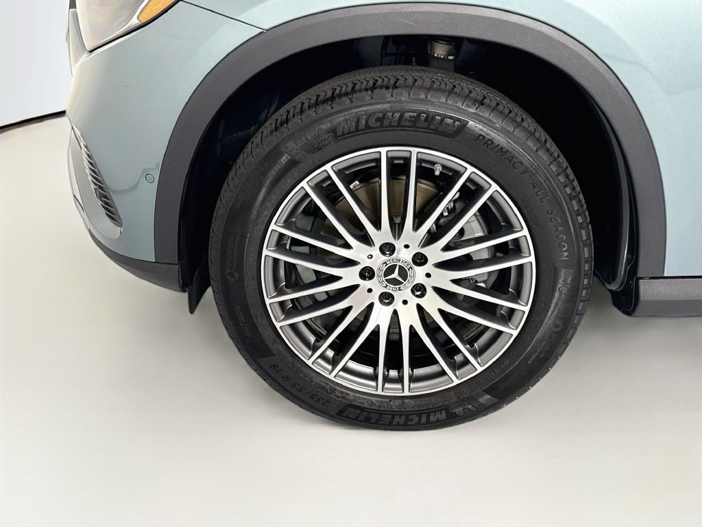 Certified 2026 Mercedes-Benz GLC 300 image 30