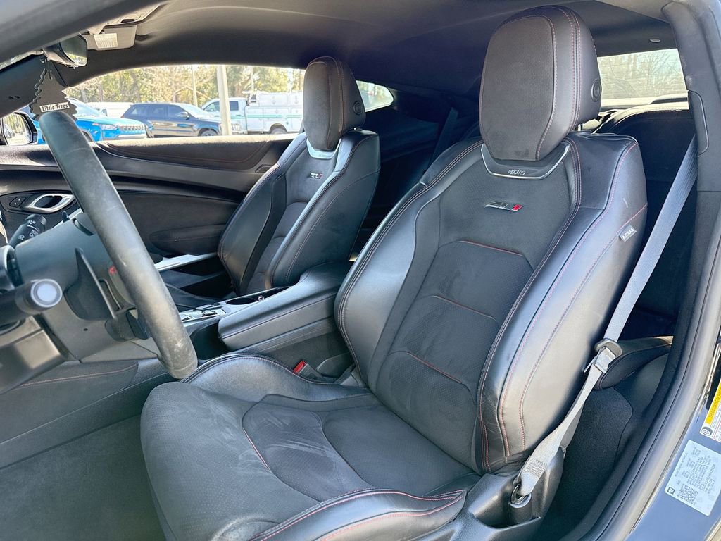 Used 2022 Chevrolet Camaro ZL1 image 10