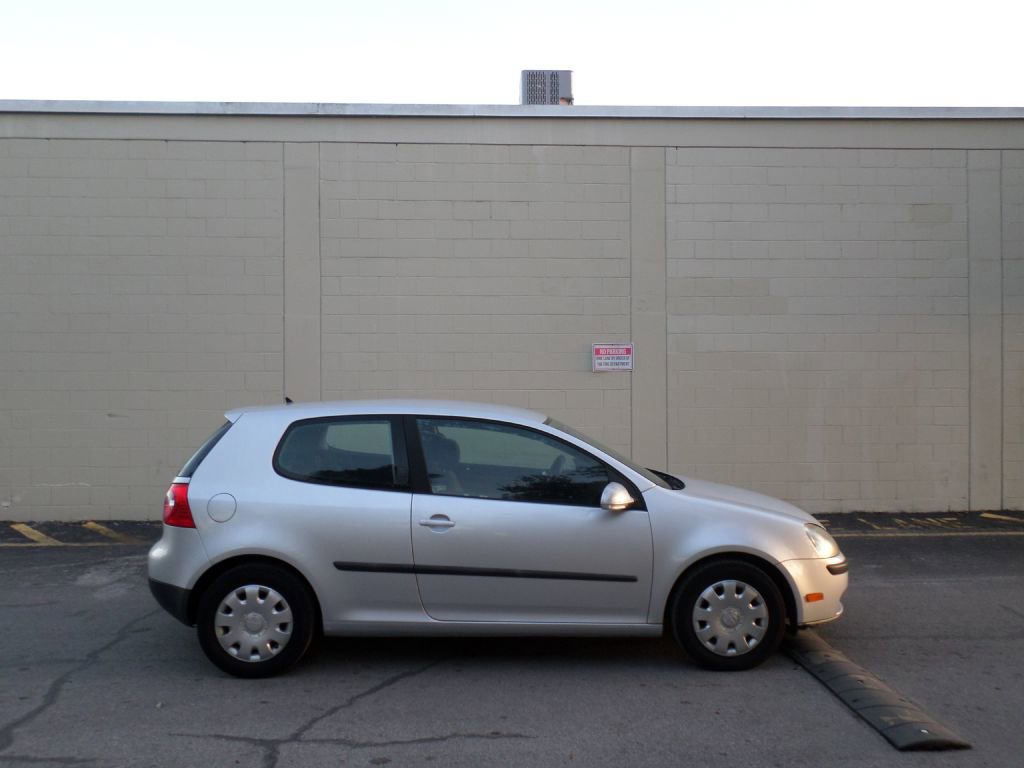 Used 2006 Volkswagen Rabbit image 1