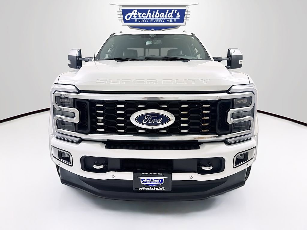 Used 2024 Ford F450 Platinum w/ FX4 Off-Road Package AWD/4WD image 2