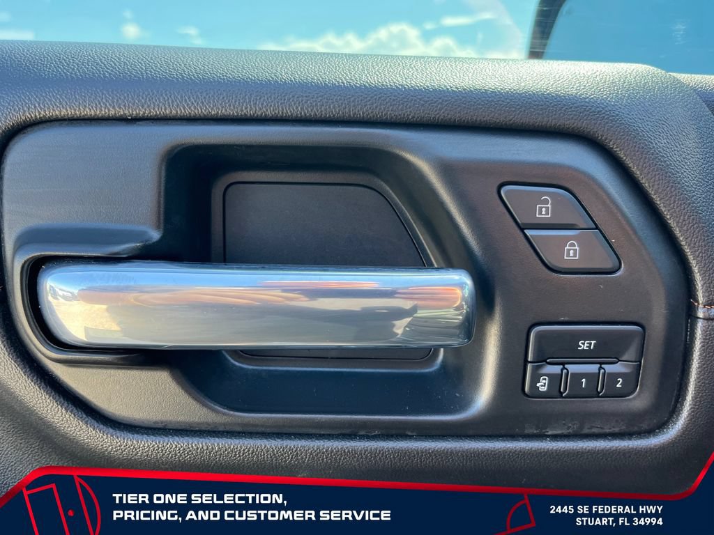 Used 2021 GMC Sierra 1500 AT4 w/ AT4 Value Package AWD/4WD image 13