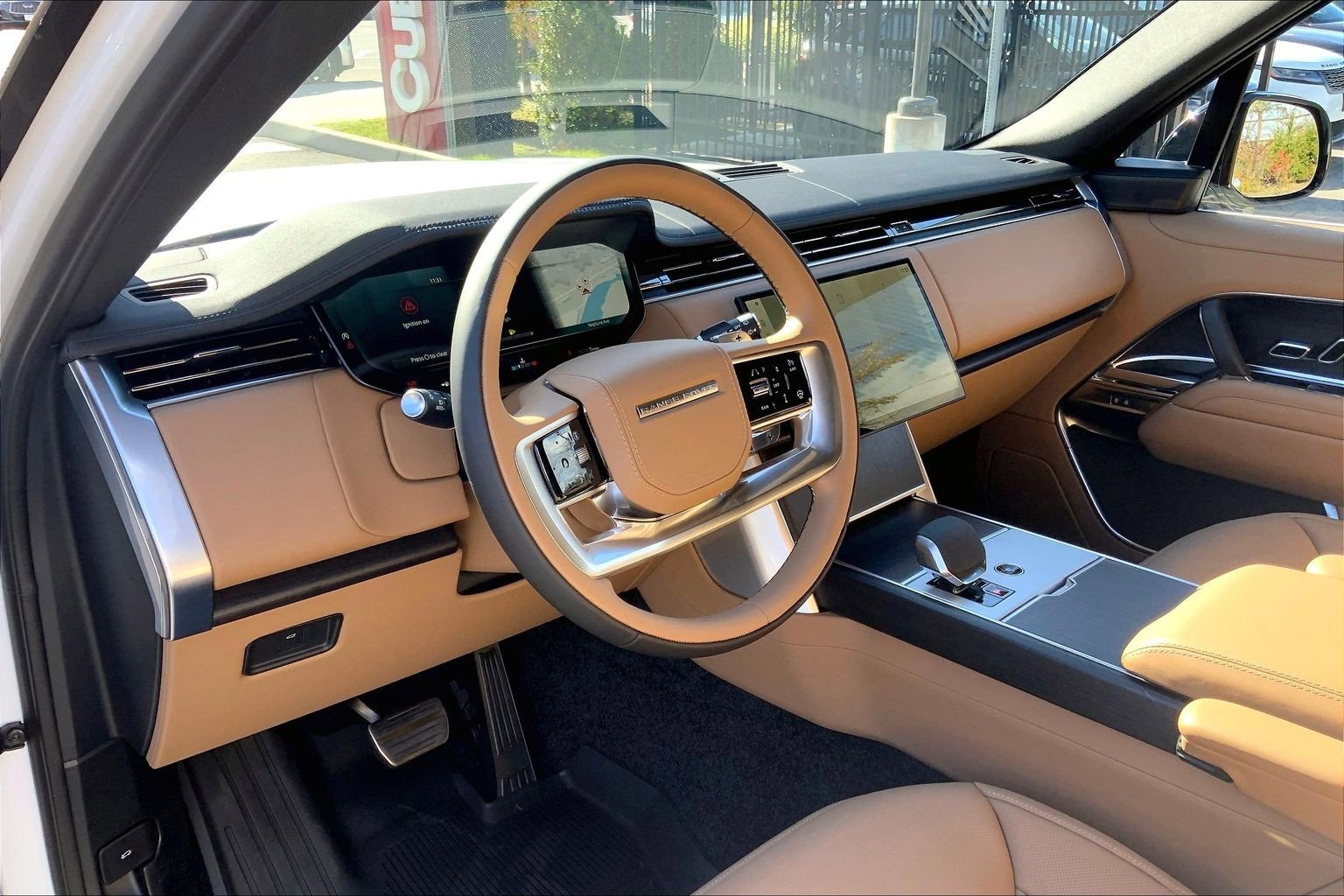 New 2025 Land Rover Range Rover SE image 8