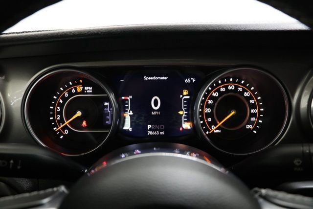 Used 2018 Jeep Wrangler Unlimited Sahara w/ Cold Weather Group image 25