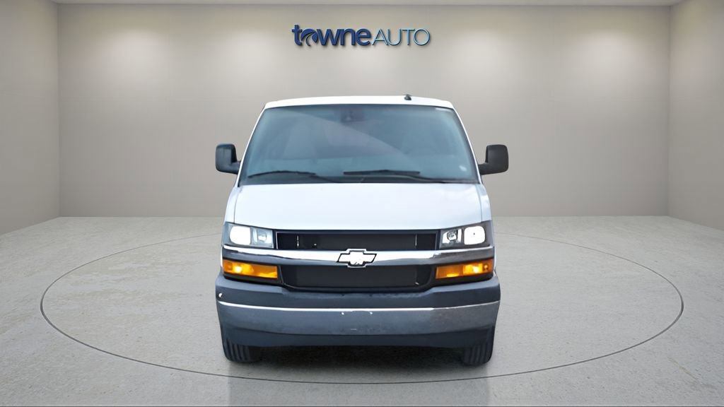 Used 2021 Chevrolet Express 3500 LT w/ LT Preferred Equipment Group RWD image 5