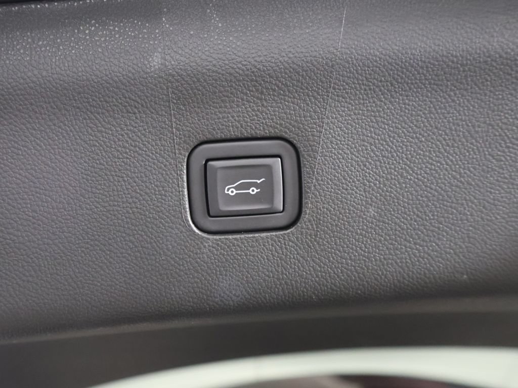 Used 2023 Buick Enclave Premium w/ Experience Buick Package FWD image 25