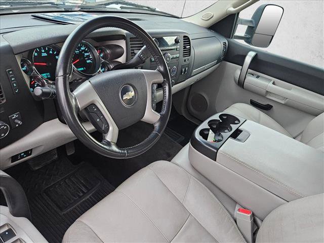 Used 2009 Chevrolet Silverado 2500 LT w/ Exterior Plus Package image 9