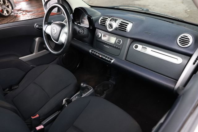 Used 2012 smart fortwo pure image 13