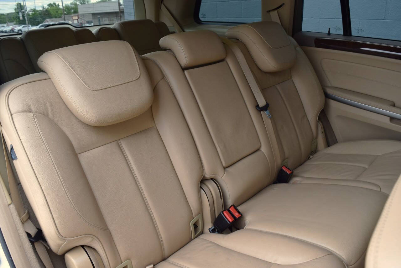 Used 2011 Mercedes-Benz GL 550 4MATIC image 52
