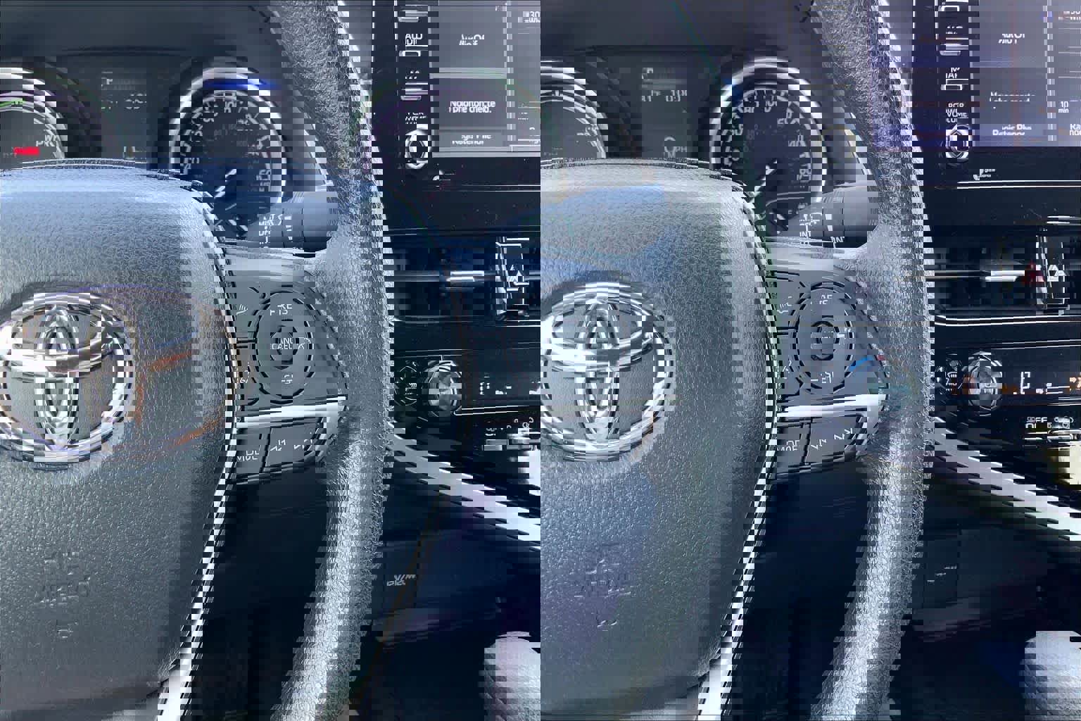 Used 2023 Toyota Camry LE FWD image 24