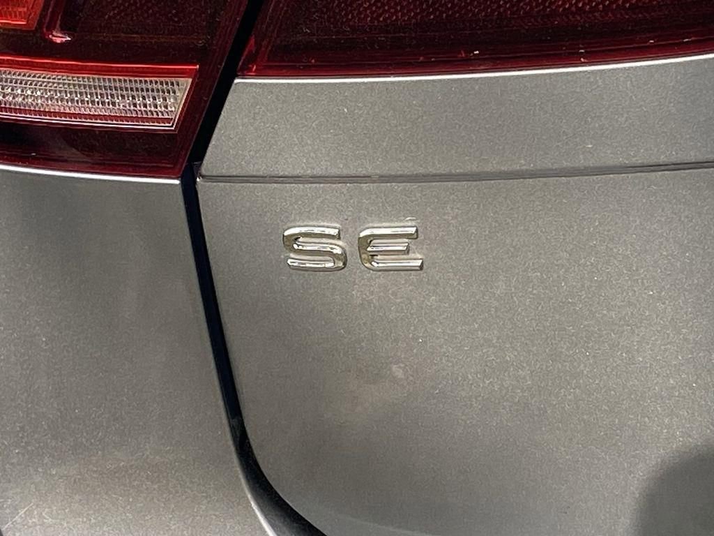 Used 2023 Volkswagen Tiguan SE image 10