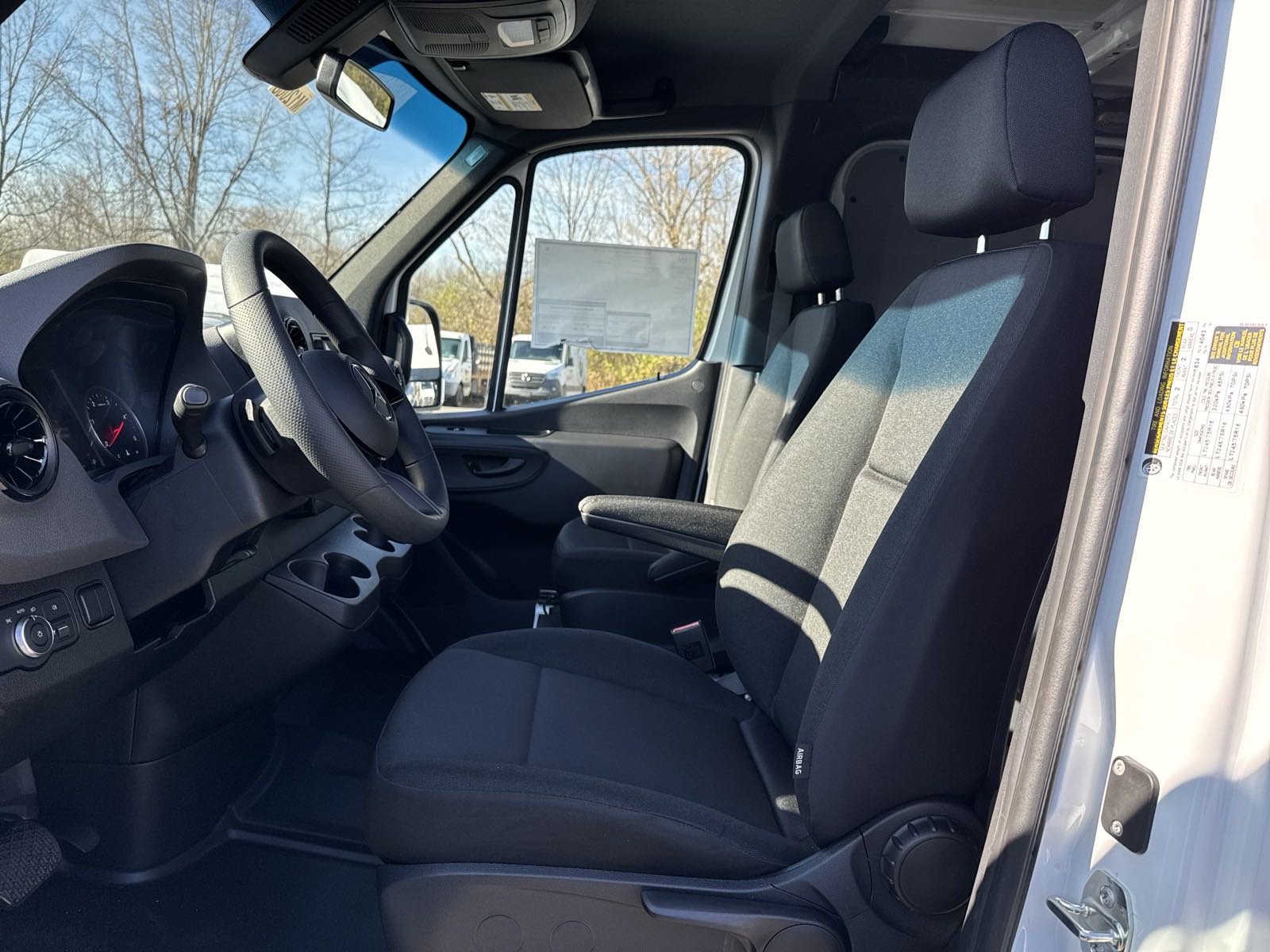 New 2025 Mercedes-Benz Sprinter 2500 image 9