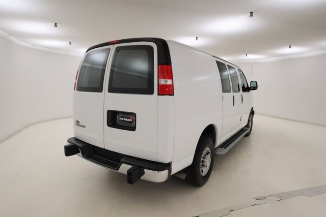 Used 2023 Chevrolet Express 2500 w/ Driver Convenience Package image 3