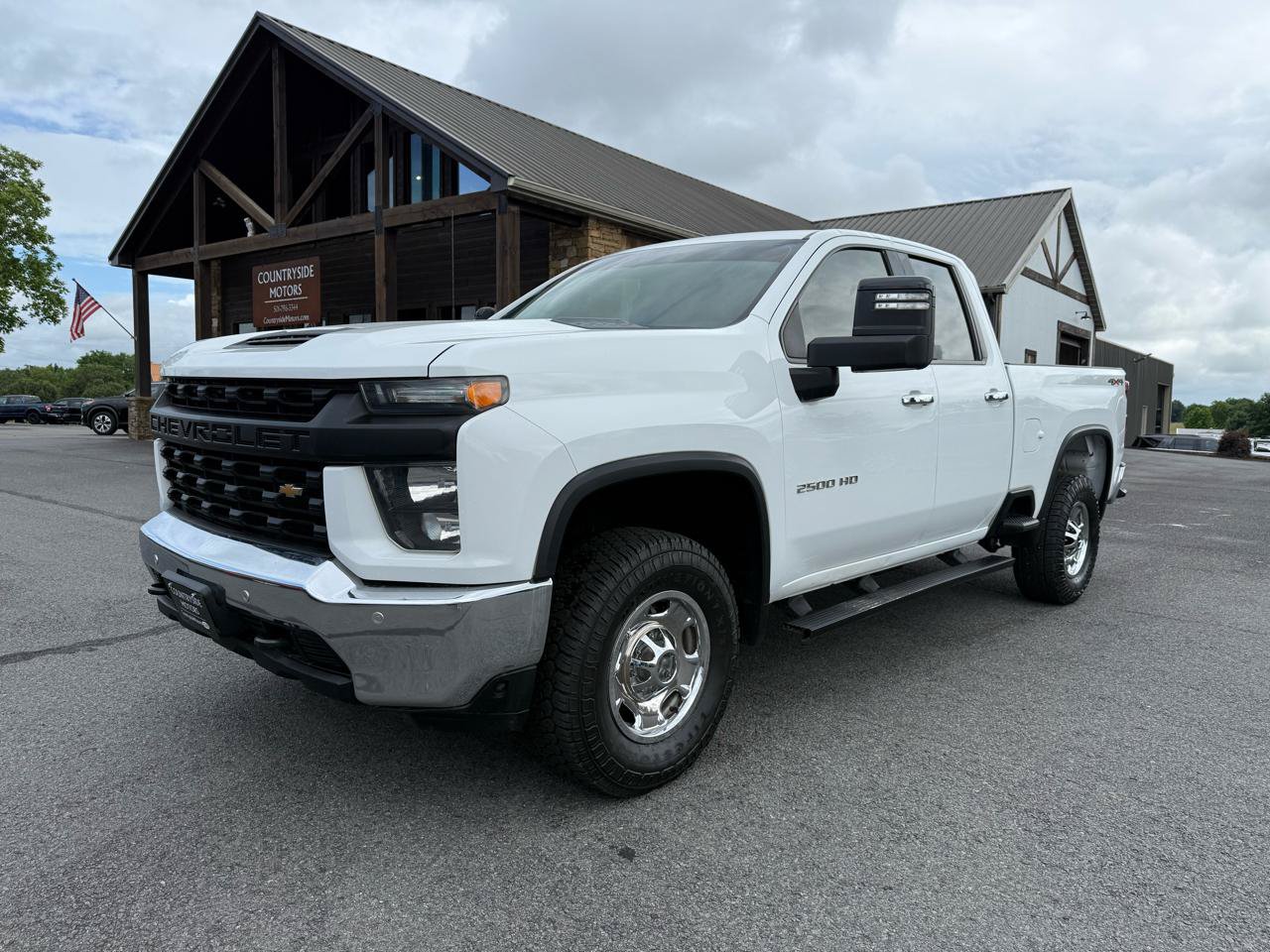 Used 2021 Chevrolet Silverado 2500 W/T w/ WT Convenience Package AWD/4WD image 2