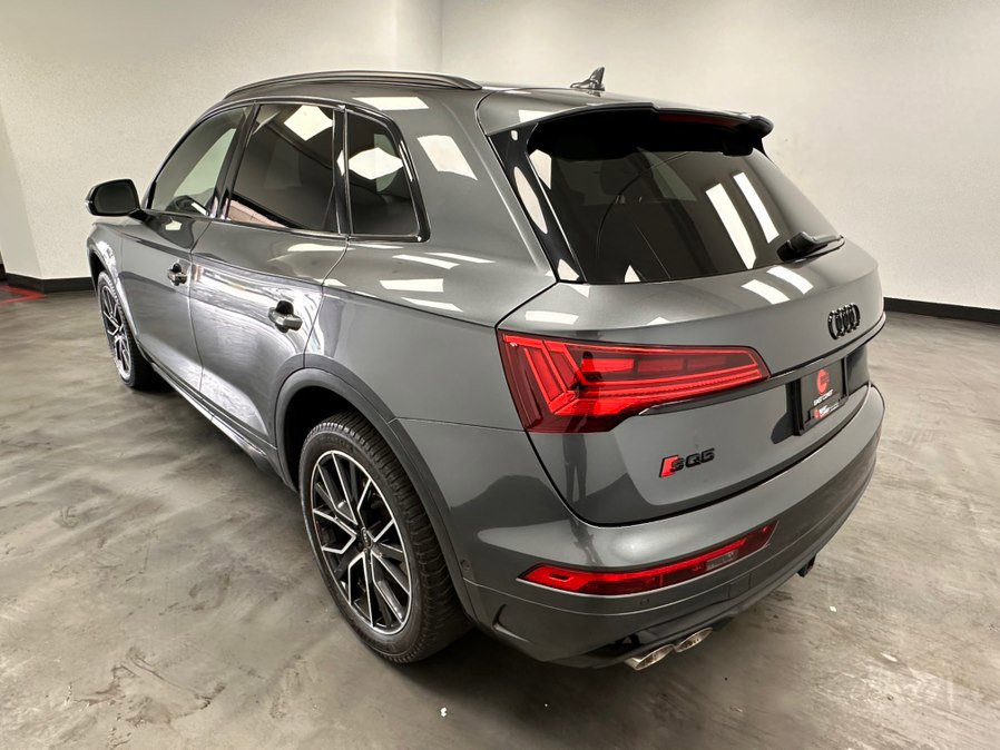 Used 2023 Audi SQ5 Prestige w/ Prestige Package AWD/4WD image 2