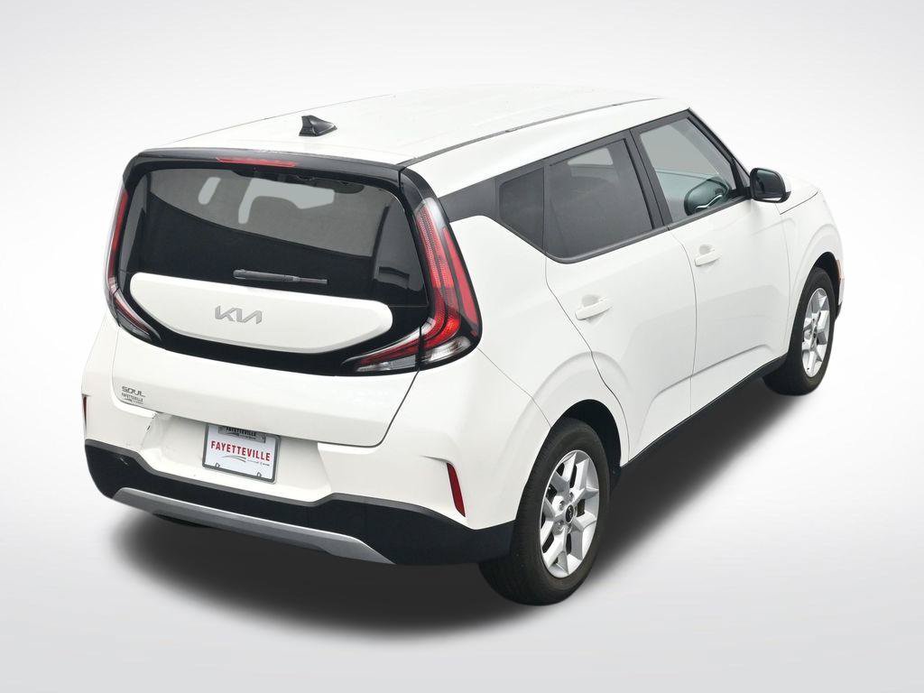 Used 2023 Kia Soul LX w/ Option Group 015 FWD image 25