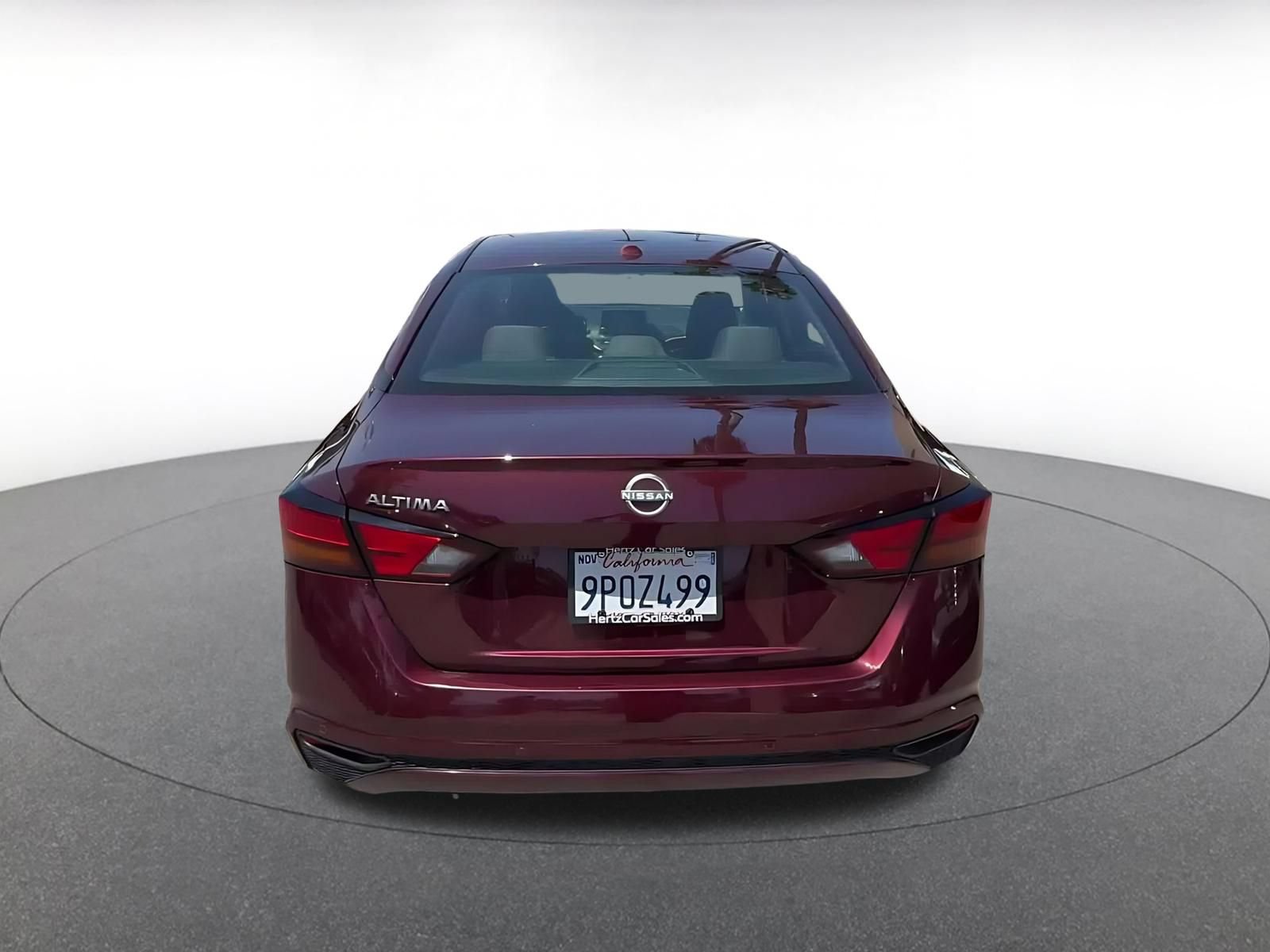 Used 2025 Nissan Altima 2.5 SV FWD image 12